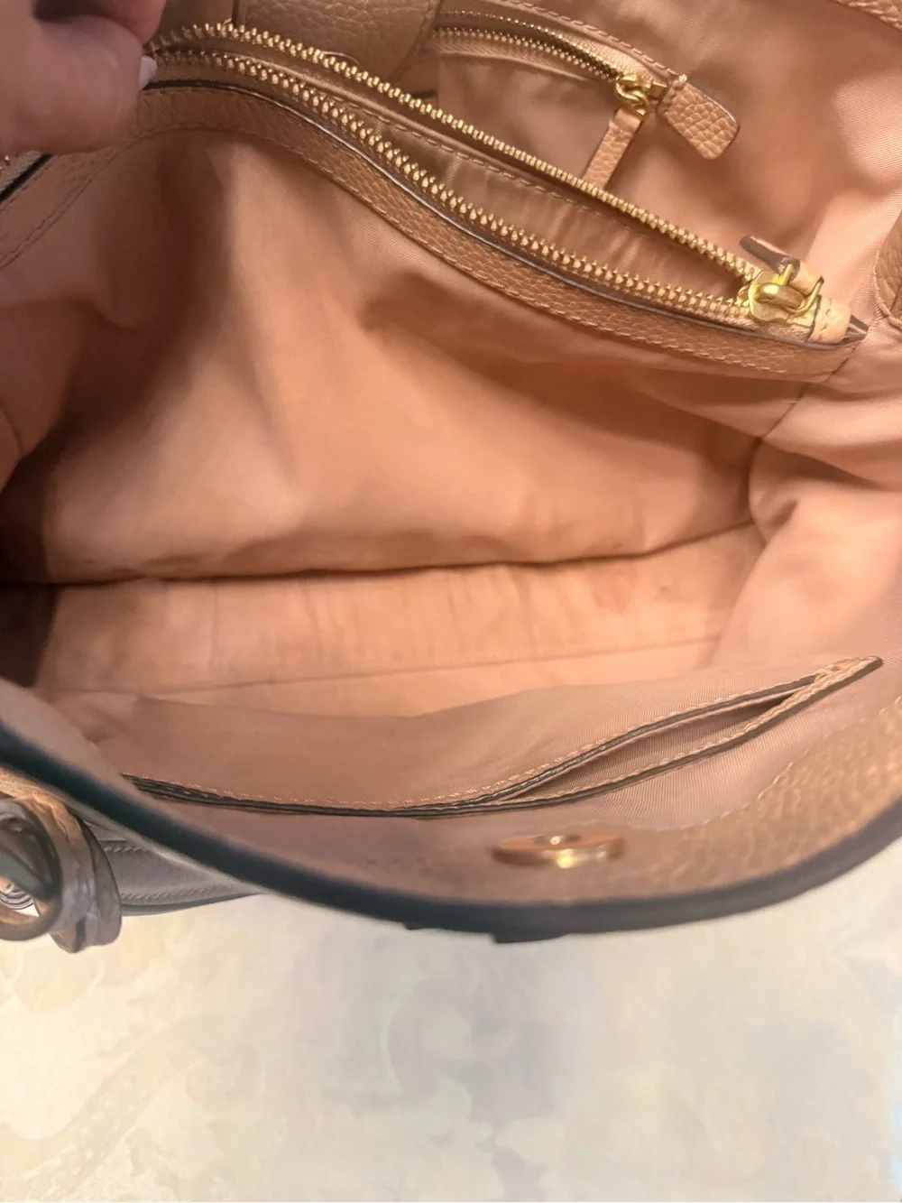 Tory Burch Thea tote Neutral Blush Pebbled Leather Shoulder Tote